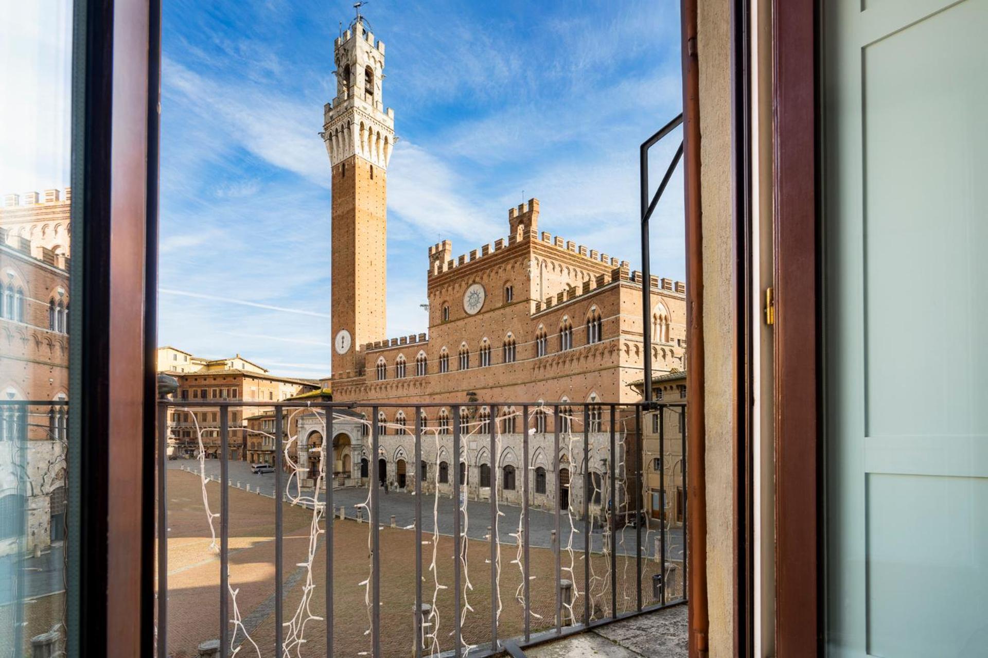 The Balcony Suite - Affaccio Su Piazza Del Campo Siena Ngoại thất bức ảnh