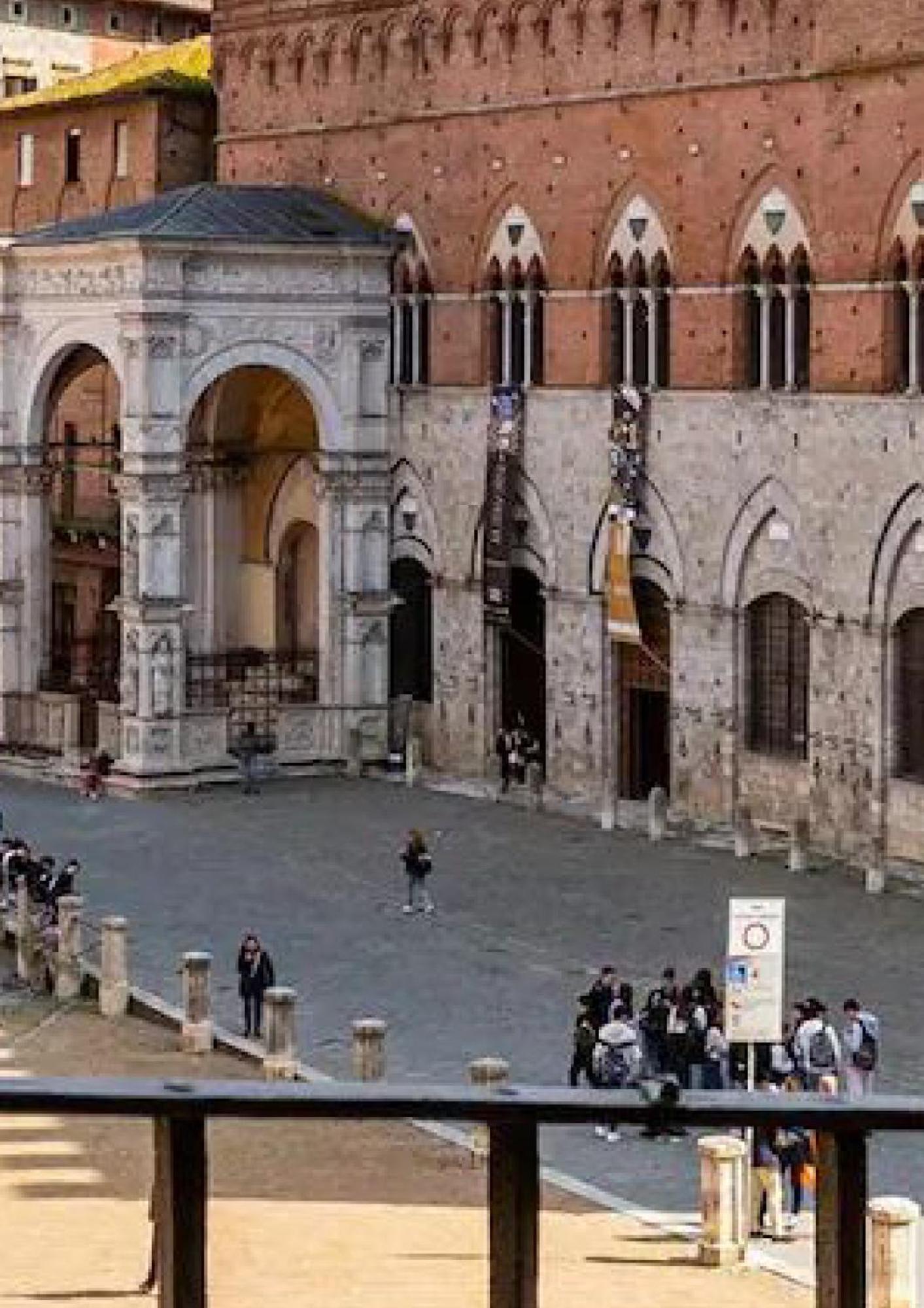 The Balcony Suite - Affaccio Su Piazza Del Campo Siena Ngoại thất bức ảnh
